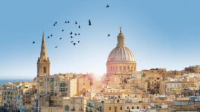 Most Central Apartment Valletta XVI century building